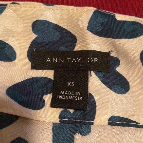 Green and cream Ann Taylor blouse! - Picture 4 of 6